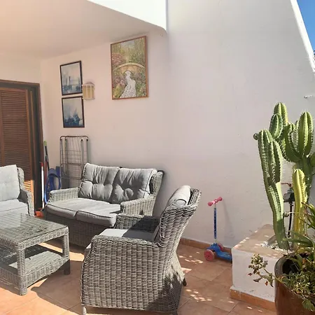 Dom wakacyjny 2 Bedroom Townhouse In Puerto Colon